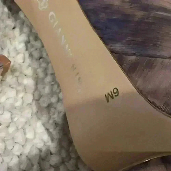 Gianni Bini heels - Picture 7 of 9